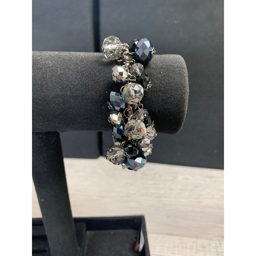 Women Black Clear Iridescent Faceted Bead Cluster Stretch Bracelet Gunmetal Tone
